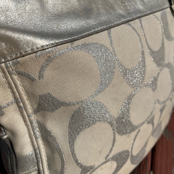 COACH silver  shoulder C logo canvas and silver leather - Picture 2 of 16